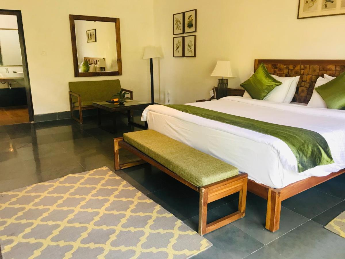 Resort Saraca & Corbett Garjia