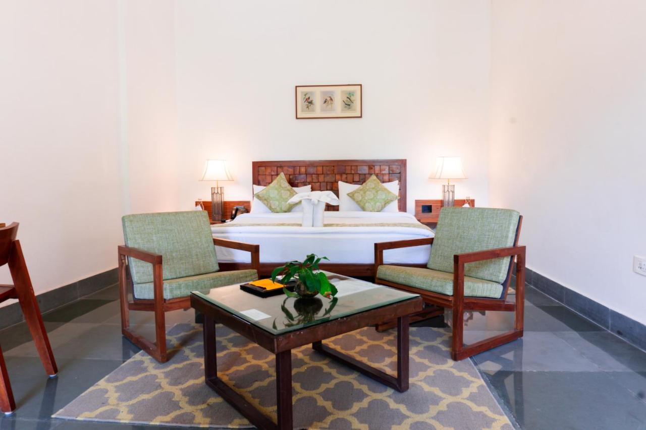 Resort Saraca & Corbett Garjia