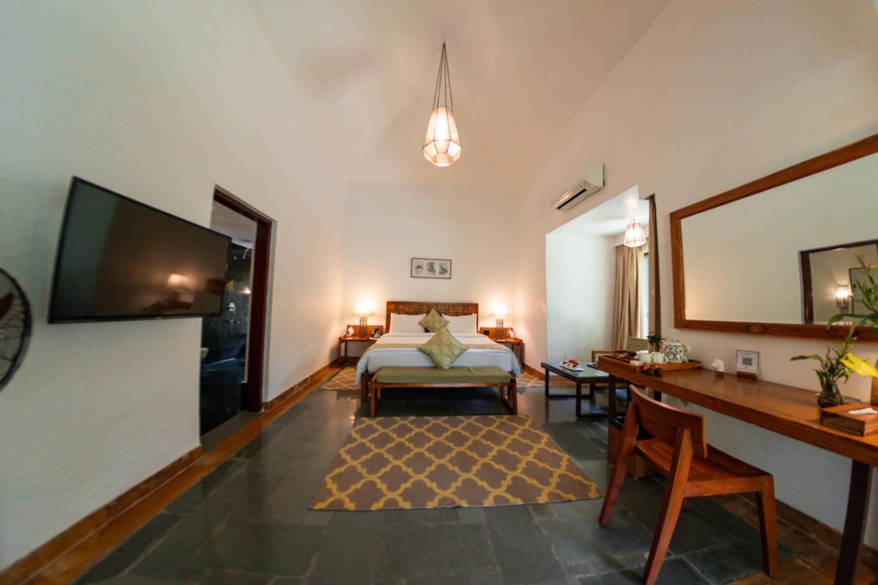 Saraca & Corbett Resort 5*
