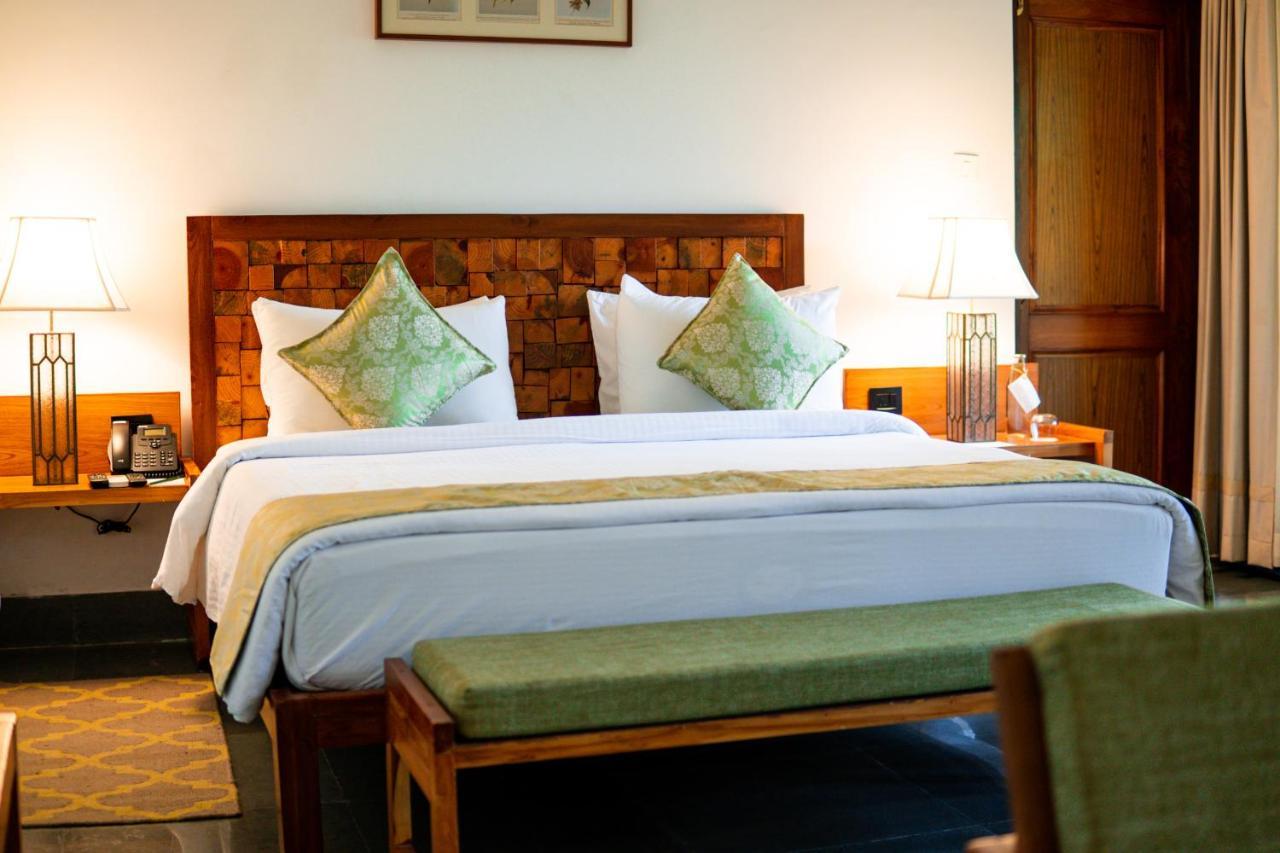 Resort Saraca & Corbett