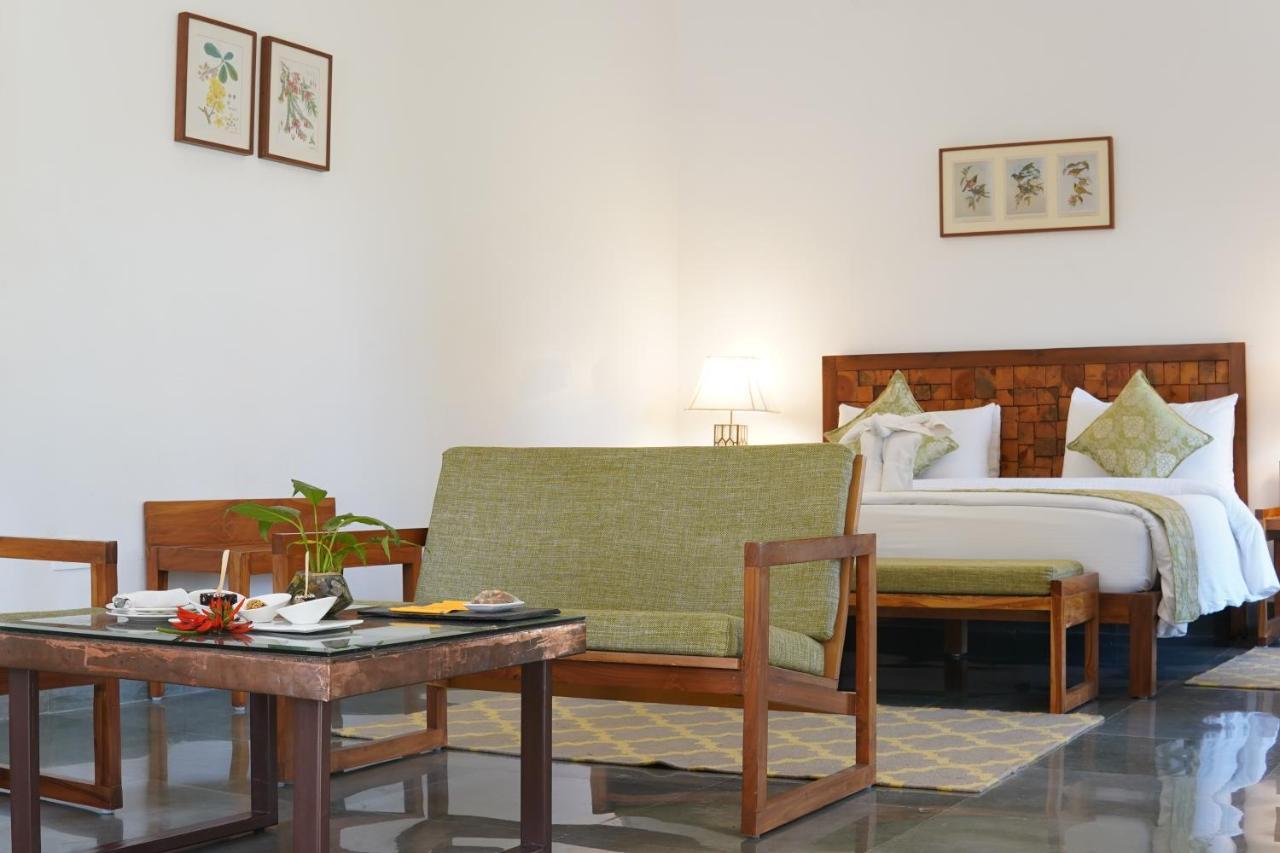 Resort Saraca & Corbett Garjia